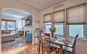Chic Prescott Cottage With Outdoor Entertaining Area